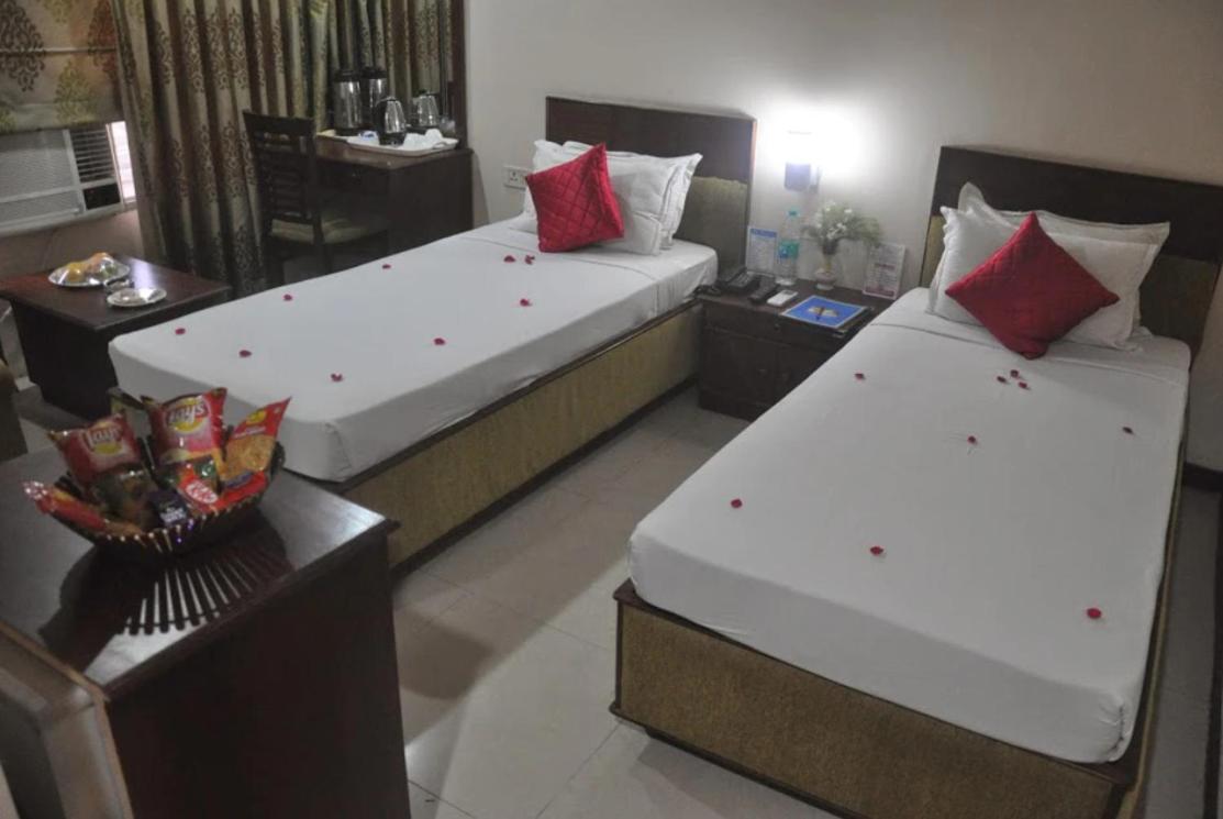 Hotel The Presidency Bhubaneswar Exterior foto