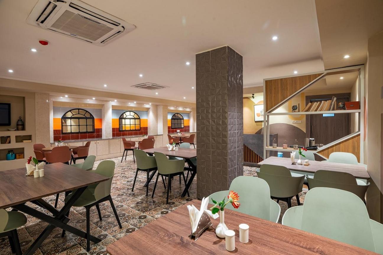 Hotel The Presidency Bhubaneswar Exterior foto