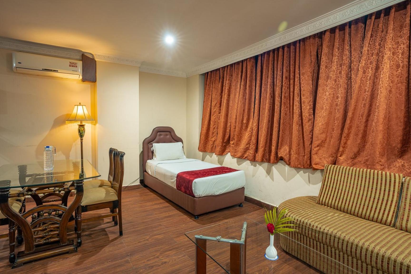 Hotel The Presidency Bhubaneswar Exterior foto