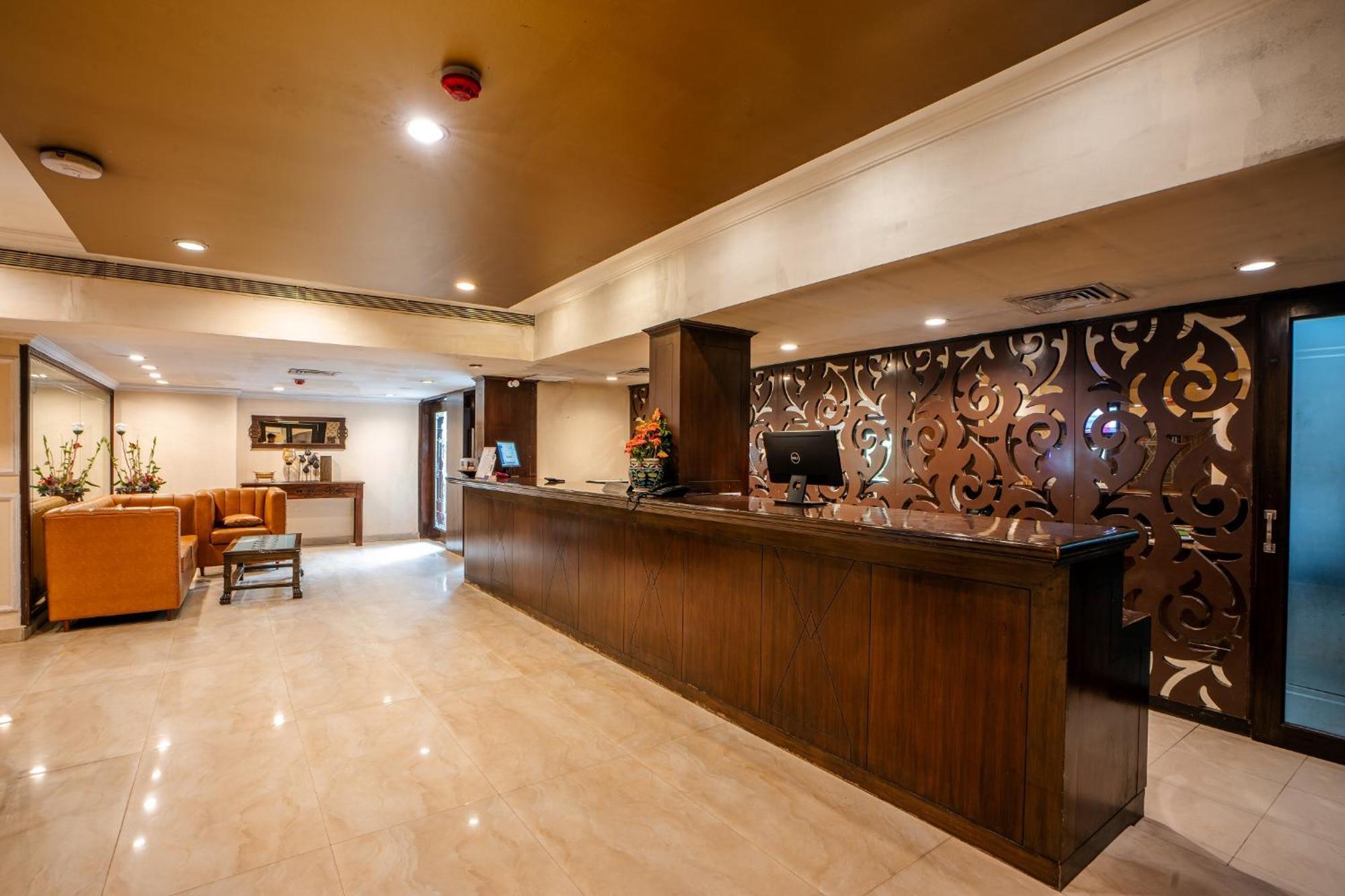 Hotel The Presidency Bhubaneswar Exterior foto